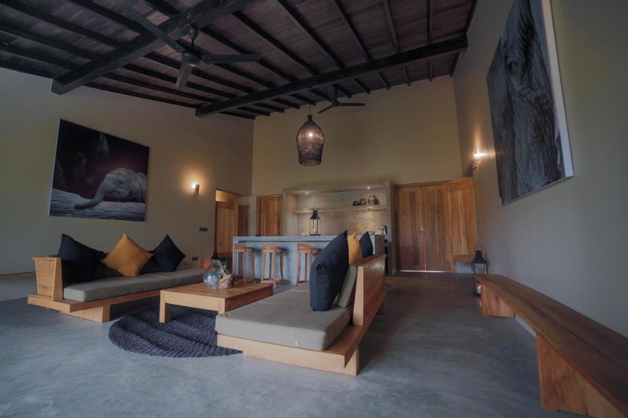 Hotel Wirdana & Boossa
