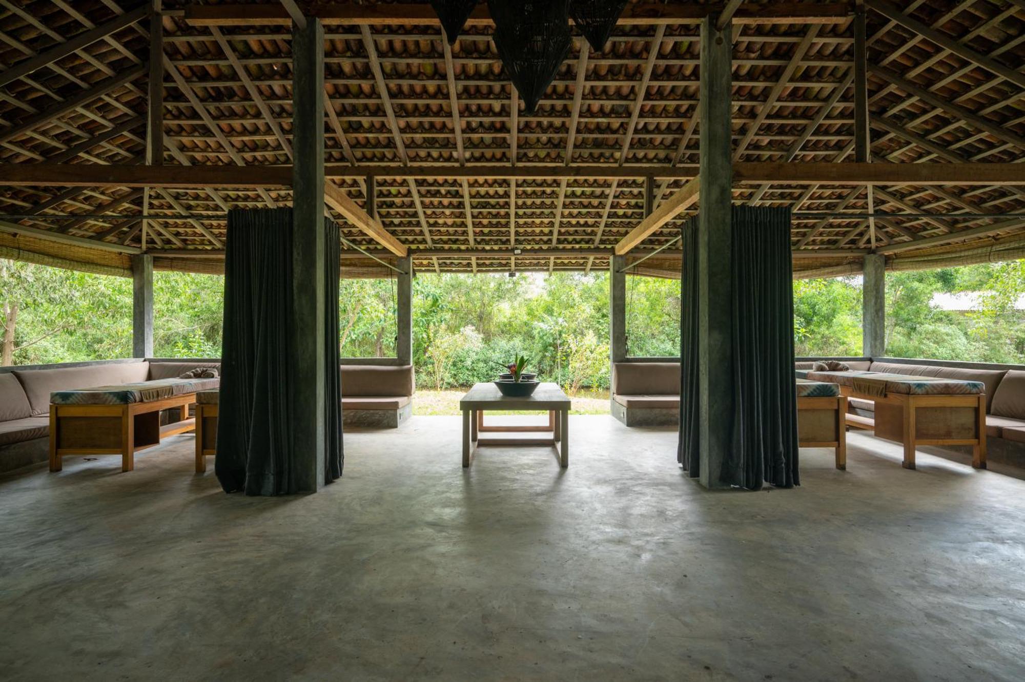 Hotel Wirdana &